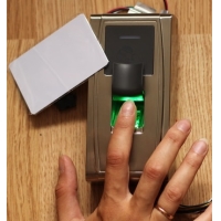 Считыватель биометрический (снят с производства)