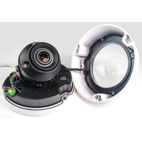 Уличная купольная IP камера c моторизированным объективом и ИК подсветкой