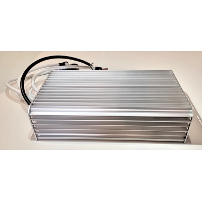 24 В блок питания для светодиодных лент TPW-24200C (925)