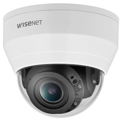 Купольная IP камера с моторизированным зум-объективом и ИК подсветкой